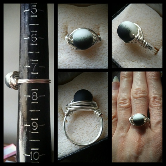 🌙🖤Moon Phase Ring - Picture 6 of 8